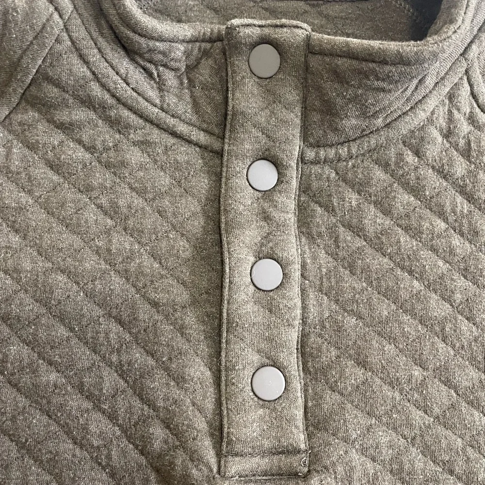 Men's Eddie Bauer Quilted Sweater - Size XL - Excellent Condition